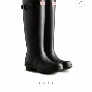 Hunter Women’s Classic Black Boots